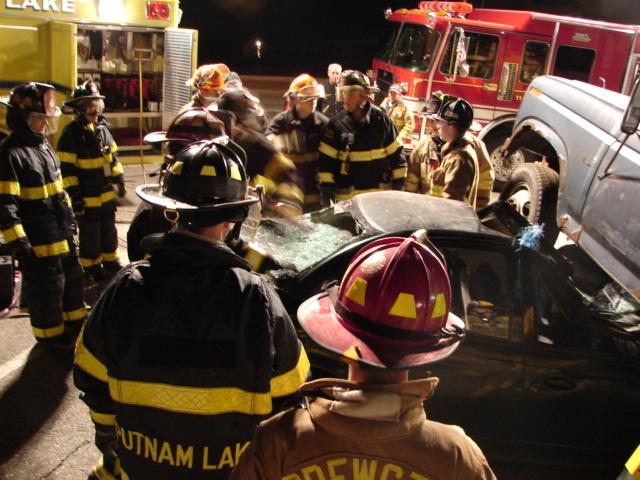 Putnam Lake and Brewster FD's train on car extrication