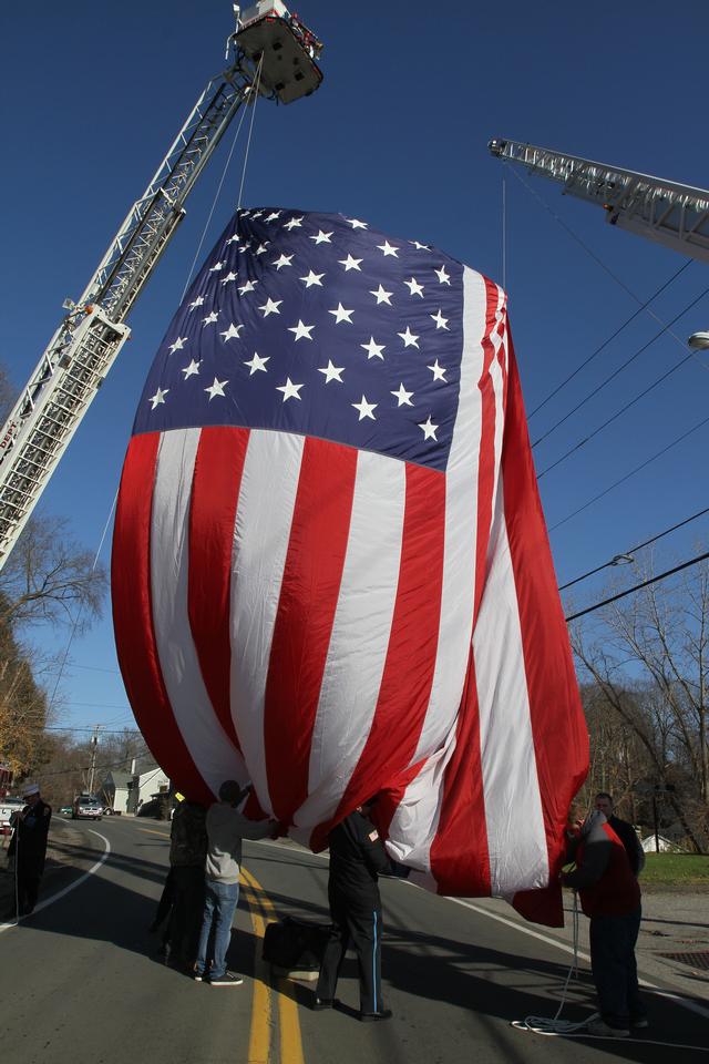 Putnam Lake along with New Fairfield FD and Brewster FD honoring a passed FDNY Battalion Chief Thomas Van Doran Pictures Copyright © Frank Becerra Jr.